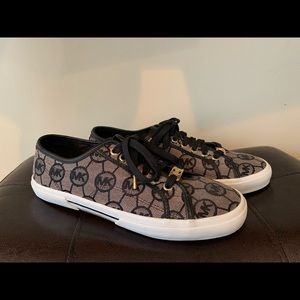 Micheal Kors shoes